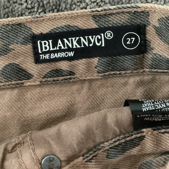 Blank NYC Leopard Shorts - Picture 3 of 4